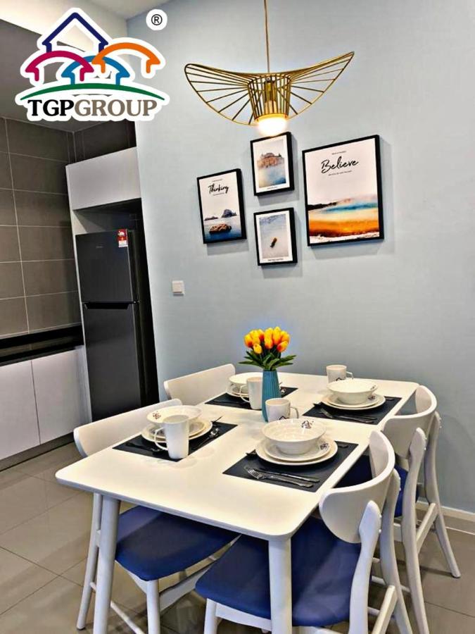 Apartment D'pristine Design By Tgp